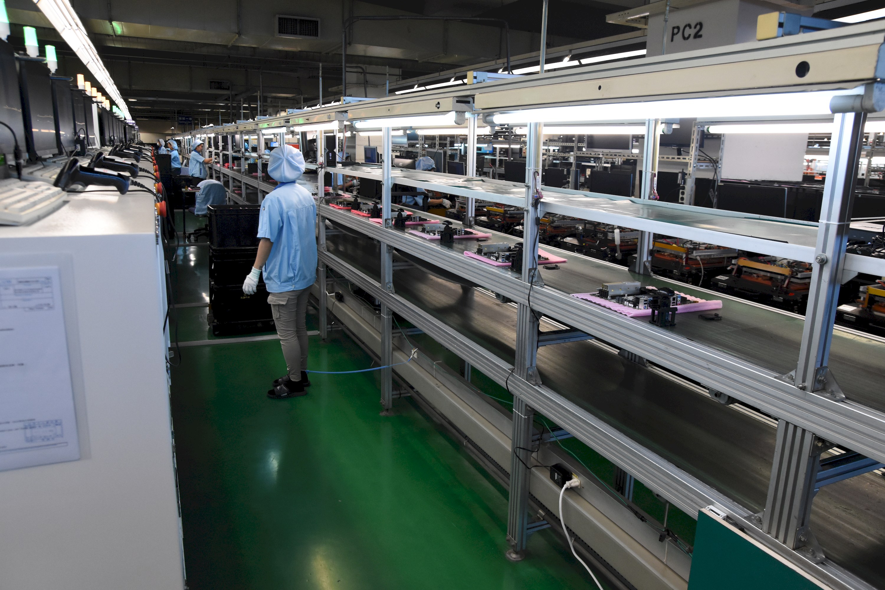 Exkurze v továrně Gigabyte na základní desky a grafické karty