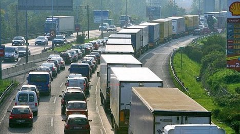 Náhledový obrázek - CzechToll posílí registrace do mýta, očekávané kolony by se měly výrazně zkrátit