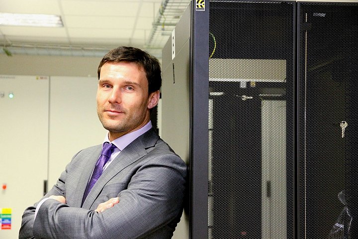 Tisková konference k oficiálnímu spuštění datacentra Tower Českých Radiokomunikací v prostorách televizního vysílače pražském na Žižkově. Kamil Levinský, generální ředitel Českých Radiokomunikací.