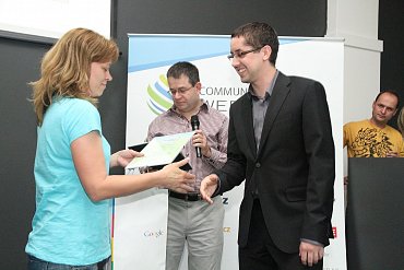 Pavel Fidrmuc (iDnes) tentokrát přebírá cenu v kategorii Média.