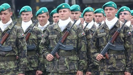 Náhledový obrázek - „Yes, Sir!” Nováčci v české armádě zaostávají v angličtině
