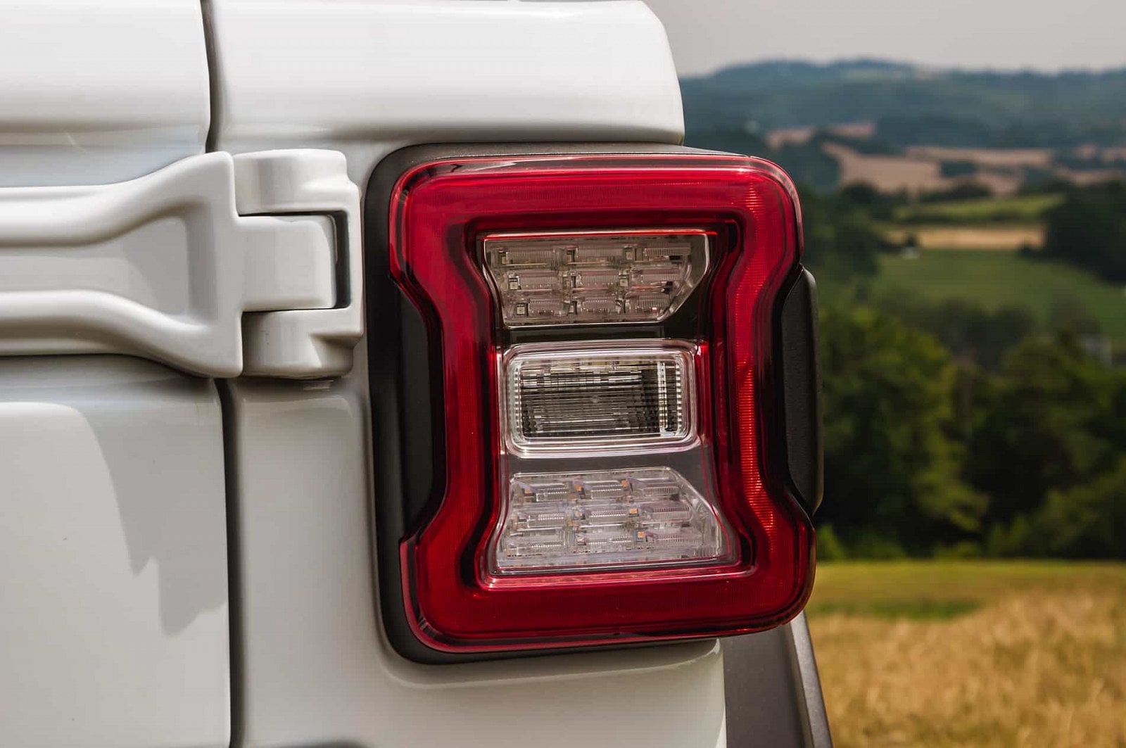 2019-08-jeep-wrangler-rubicon-10-of-67.jpg