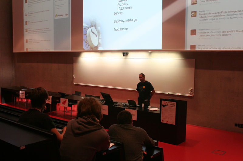 LinuxDays 2013 neděle