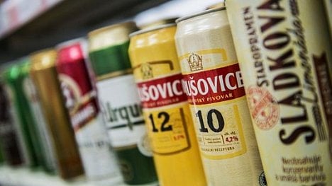 Náhledový obrázek - Konec experimentu. Český Heineken se vrací k půllitrovým plechovkám