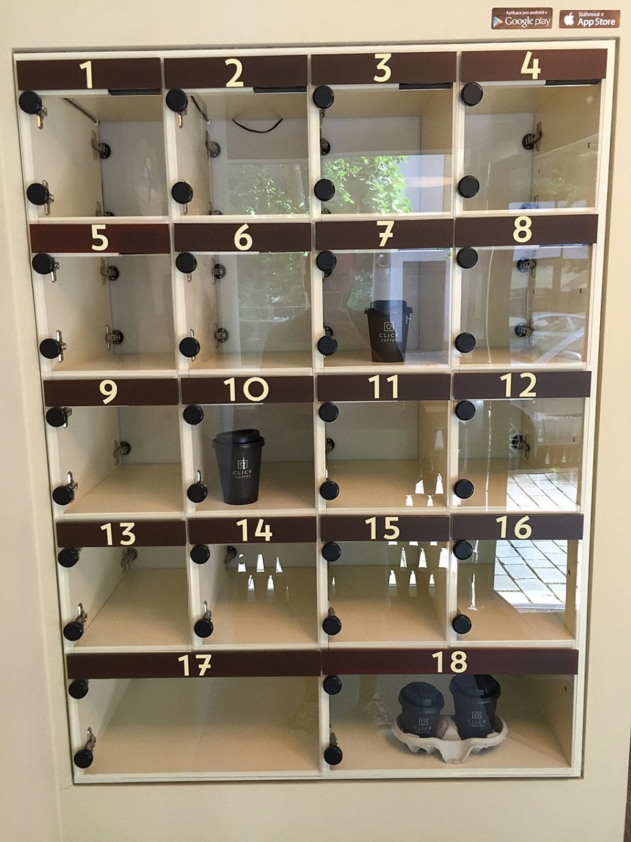 Skříňka pro vyzvednutí objednávky.