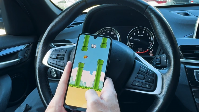 Legendární Flappy Bird se vrací, ovšem bez svého domovského vývojářského hnízda