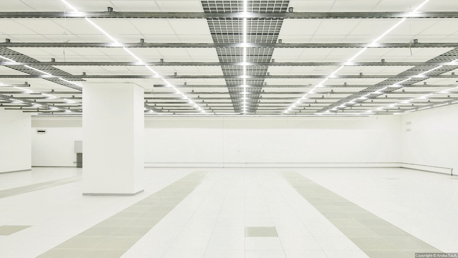 V budově A je celkem deset samostatných datasálů o výměře 1000 metrů čtverečních.