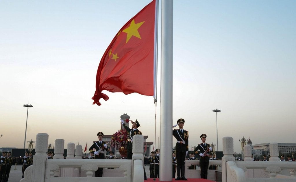 2017-02-rudc3a9-legitky-pc49bticc3adpc3a9-hvc49bzdy-a-tisc3adce-