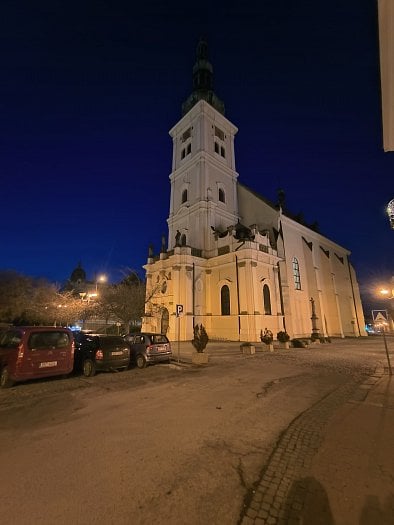 Ultraširokoúhlý fotoaparát s nočním režimem (zdroj: Cnews)