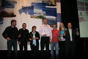 Zleva: Petr Šuráň (ecommerce.cz), Jan Horný (Daquas), Darina Vodrážková (Daquas), Walter Pavliš (ecommerce.cz), Radek Sedlář (ecommerce.cz), Kateřina Spáčilová (NetDirect), Jan Svoboda (NetDirect). (Foto: Microsoft)