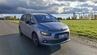 Náhledový obrázek - Test ojetiny: Citroën Grand C4 SpaceTourer nabídne sedm míst, pohodlí a nadčasový design. Jak moc ho ale trápí závady?