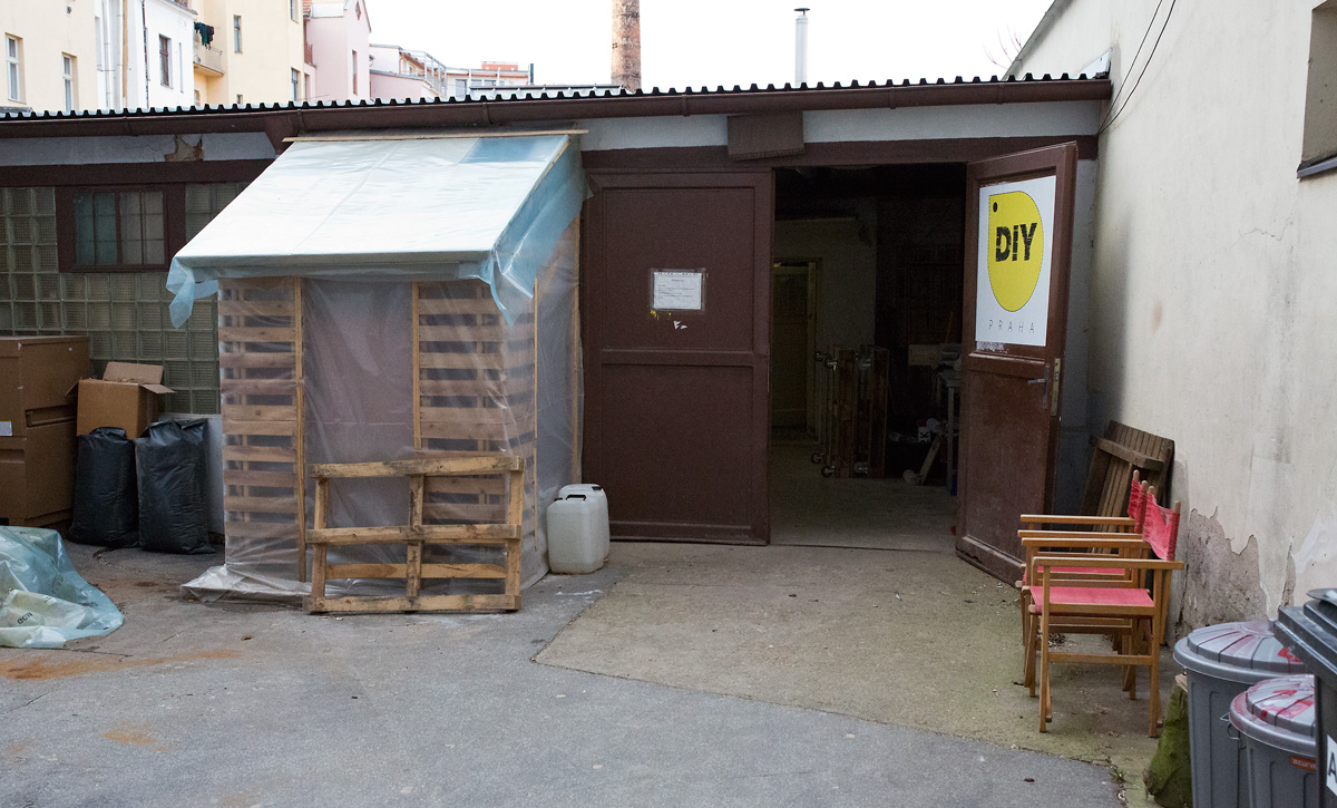 Do it yourself - to je heslo hodinové dílny Hanka Duka.