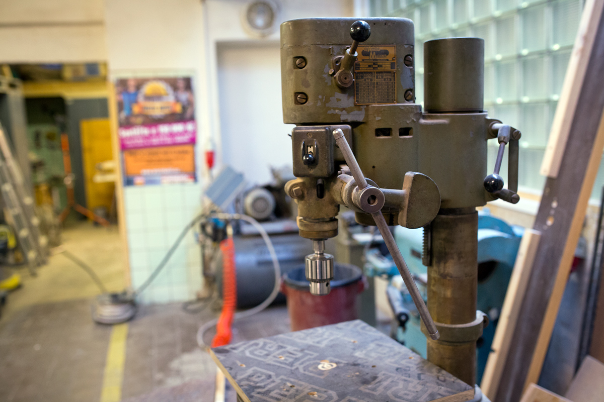 Do it yourself - to je heslo hodinové dílny Hanka Duka.