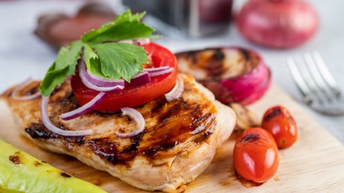 Grilované krůtí prso se zeleninou