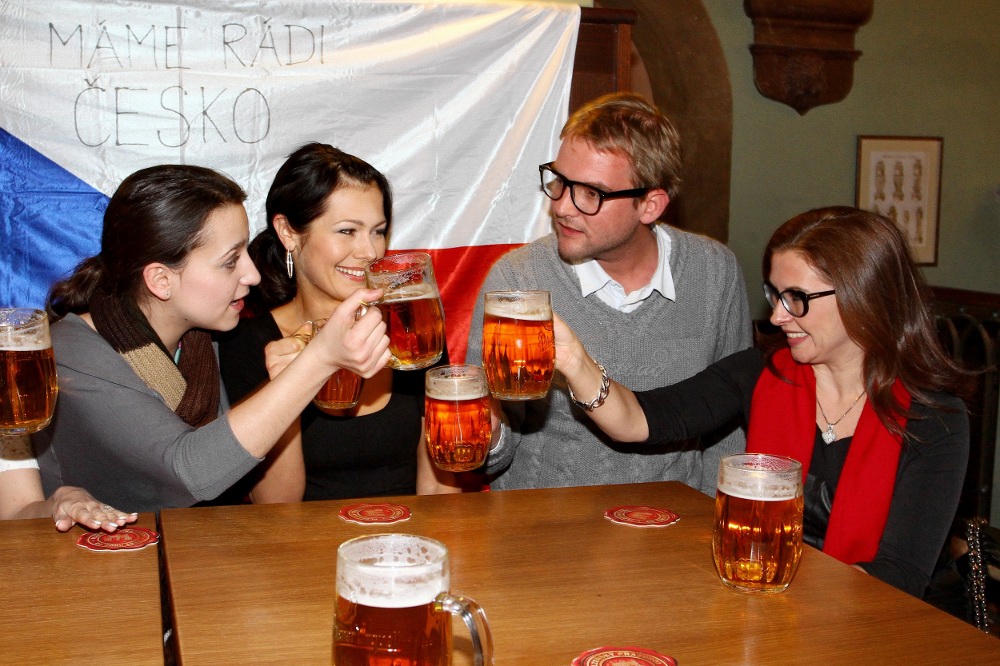 Nudistky propagovaly novou soutěžní show Máme rádi Česko