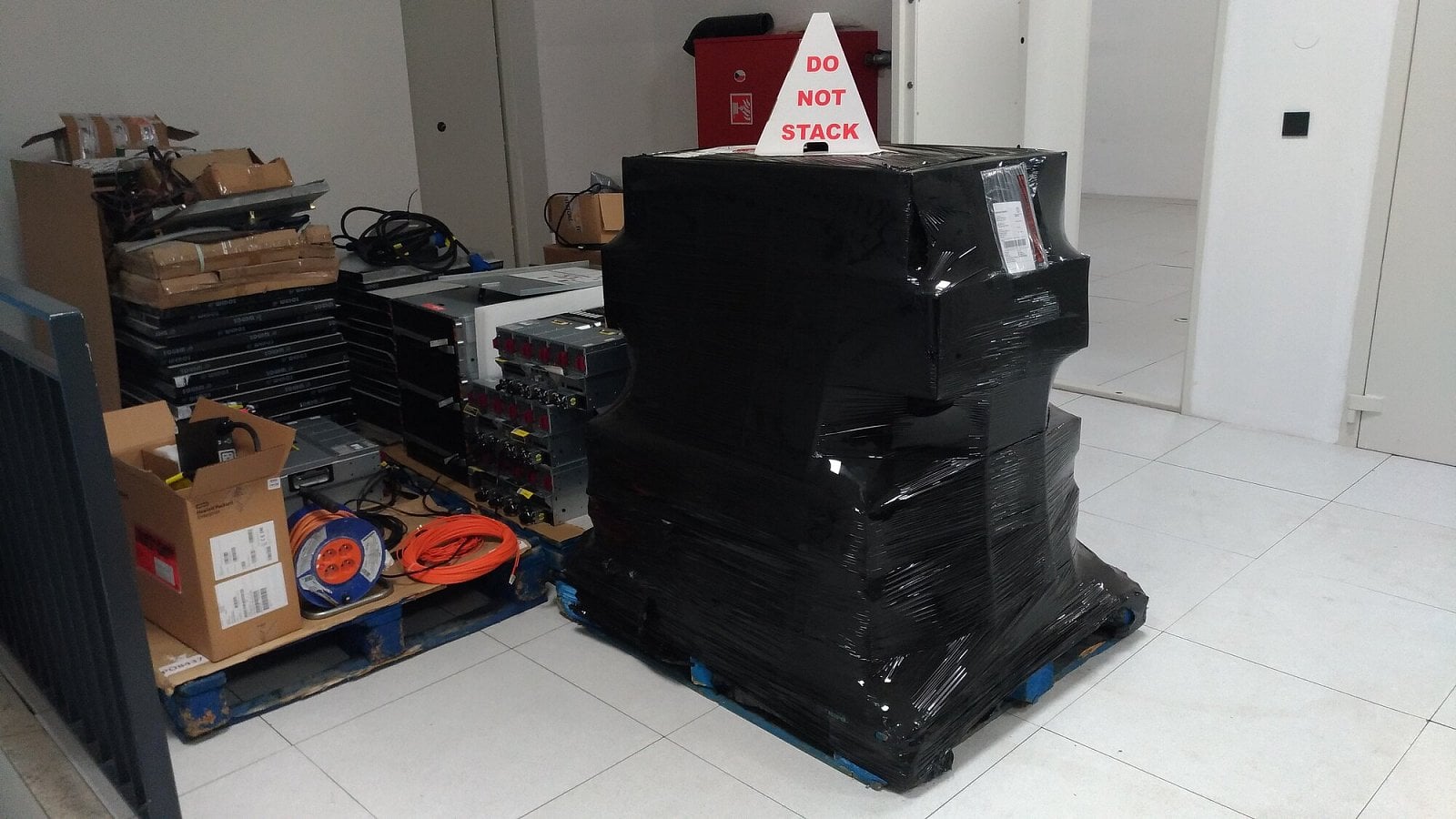 Servery Moonshot Wedos