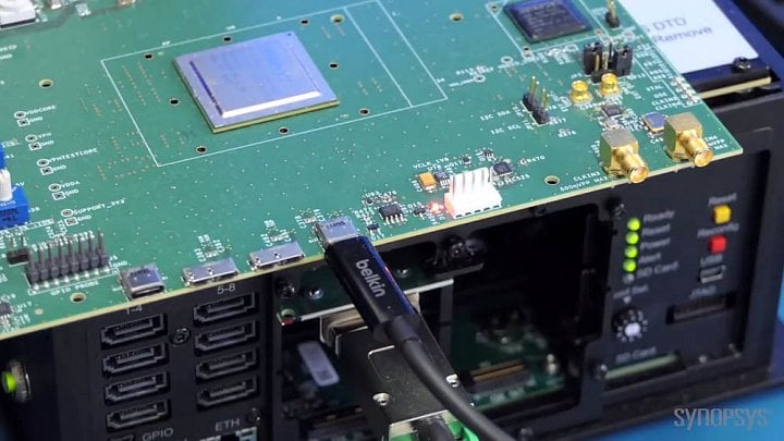 PHY pro USB 3.2 implementované firmou Synopsys v FPGA, demo z května