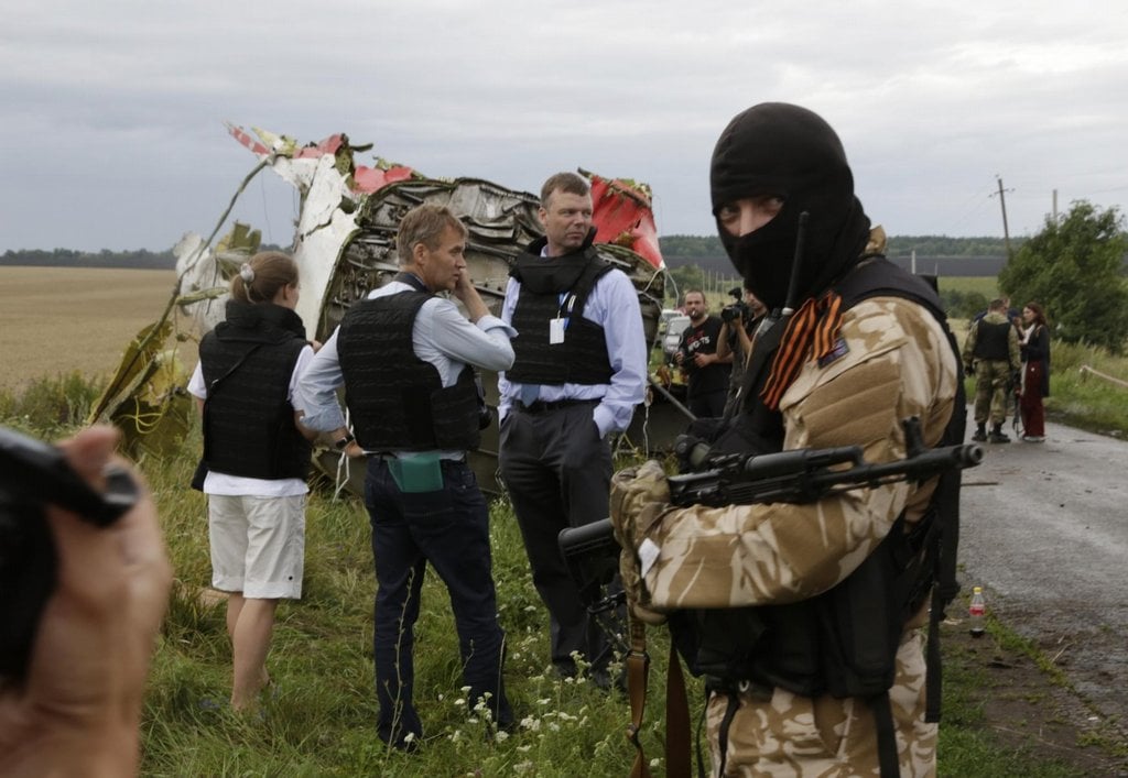 2014-11-mc3adsto-tragc3a9die-malajsijskc3a9ho-boeingu-na-vc3bdch