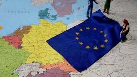 Náhledový obrázek - Průmyslové objednávky v prosinci přibyly meziměsíčně v eurozóně i v celé EU