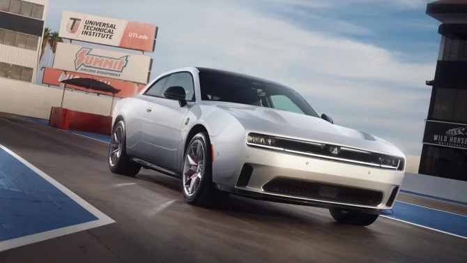 American muscle v době elektrické. Dodge představil nový Charger. Je to dobře vypadající elektromobil s dojezdem až 510 km