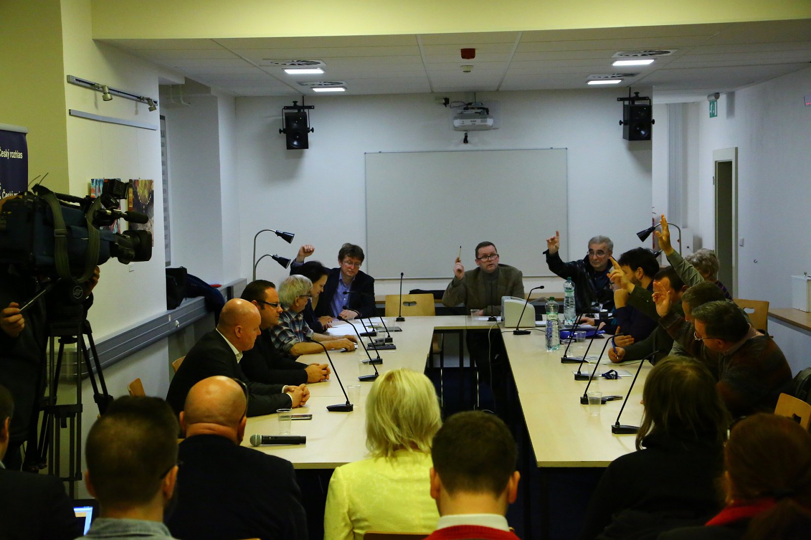 Prozatímním šéfem Českého rozhlasu zvolen Karel Zýka