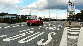 Náhledový obrázek - Neomezené autobusové pruhy v Praze neprošly. Proti byla většina zastupitelů