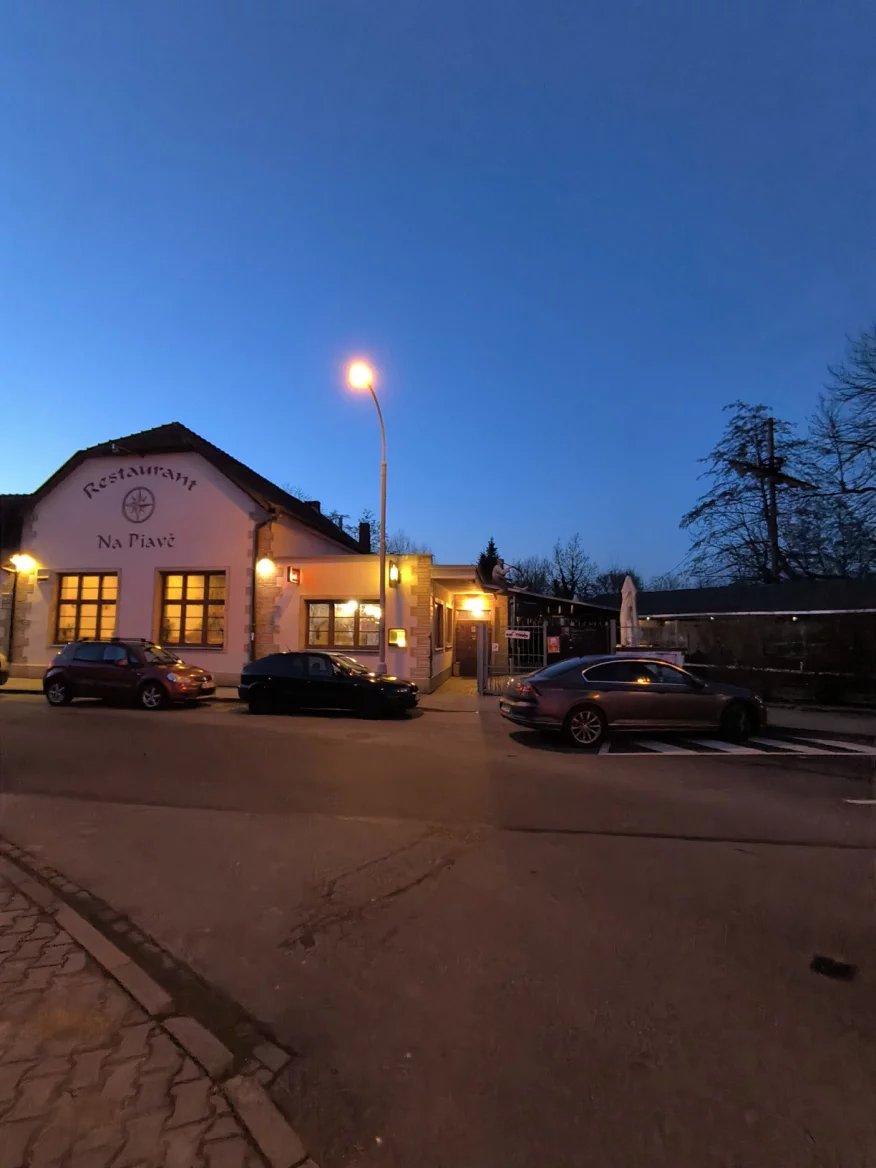 Ultraširokoúhlý 8Mpx fotoaparát