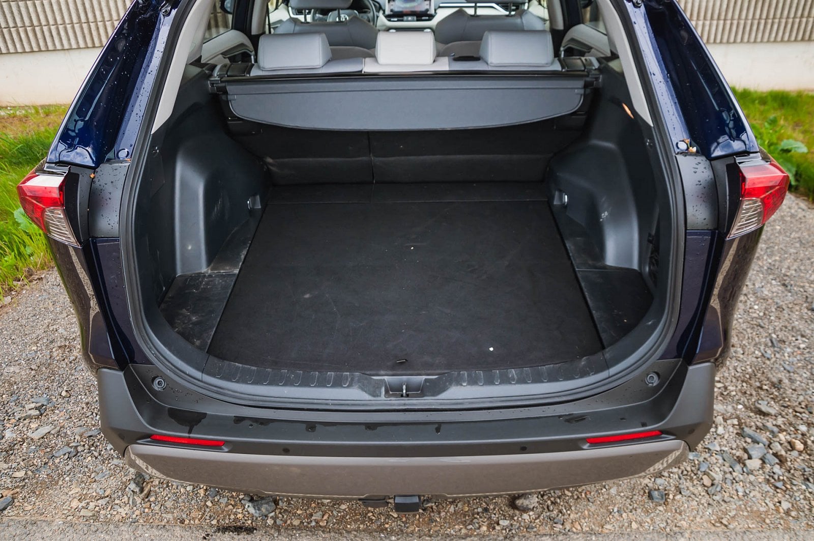 2019-07-Toyota-RAV4-29-of-33.jpg