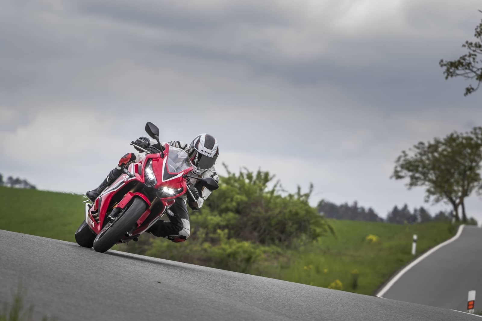 2019-10-aDMB2019_HondaCBR650R-5240.jpg