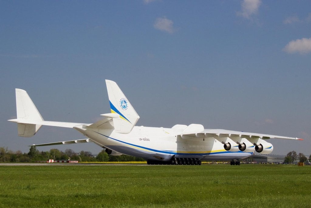 2017-12-antonov-an-225-mrija-v-praze-15.jpg