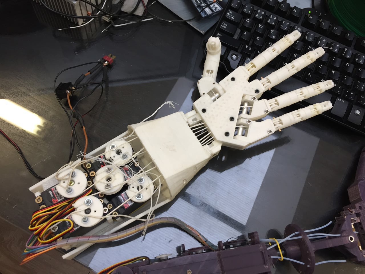 Boardmobile, robo ruka a 3D tiskárna ze Smíchovské průmyslovky