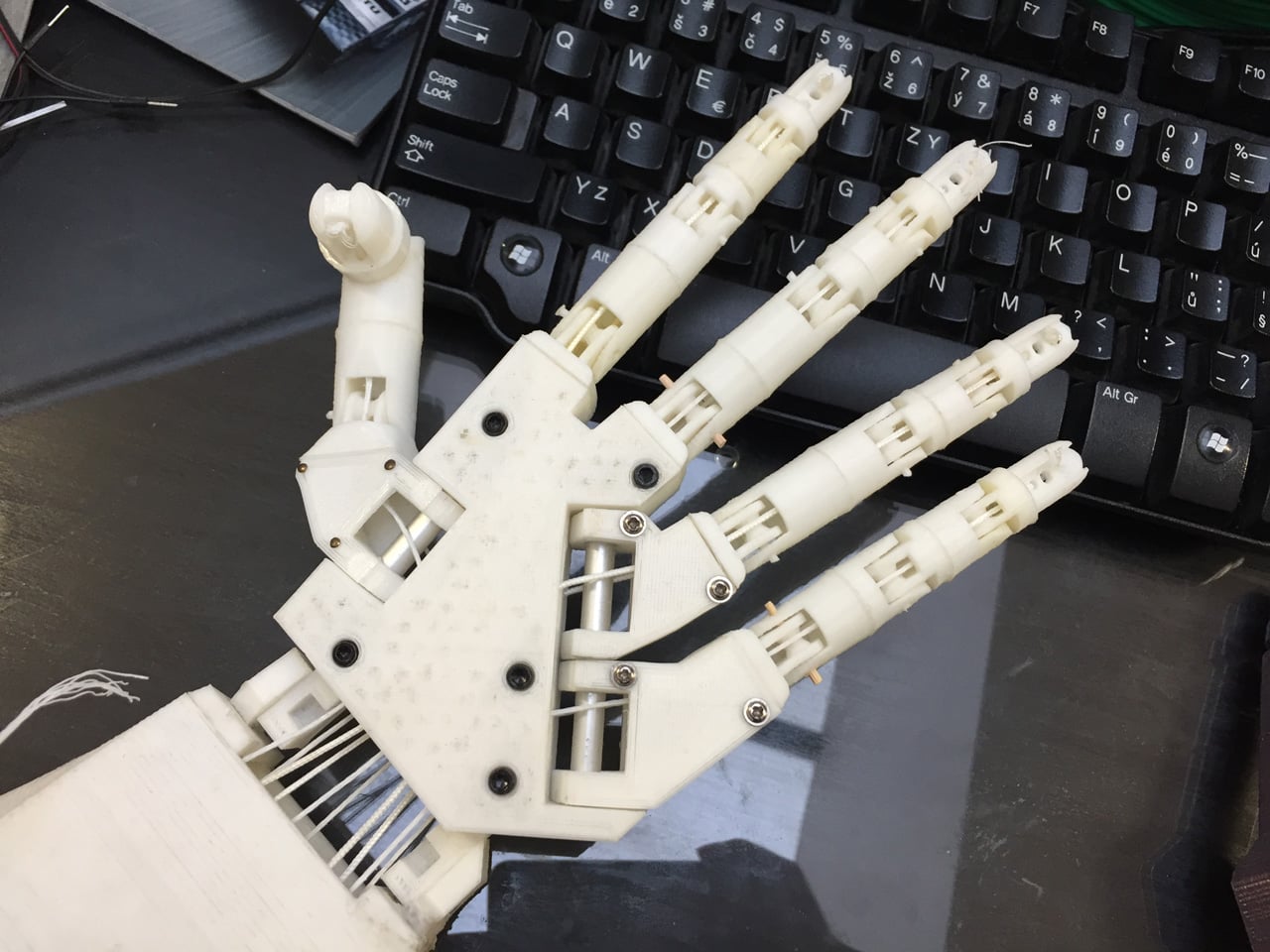 Boardmobile, robo ruka a 3D tiskárna ze Smíchovské průmyslovky