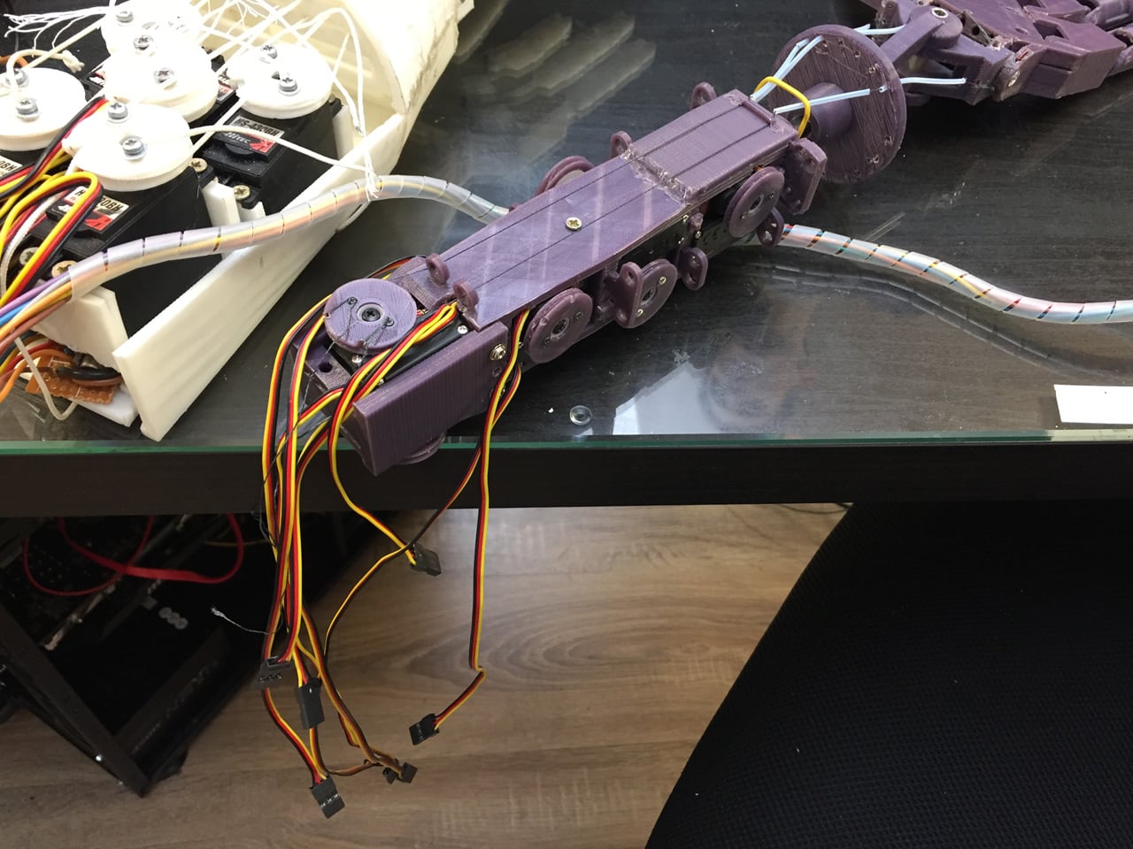 Boardmobile, robo ruka a 3D tiskárna ze Smíchovské průmyslovky