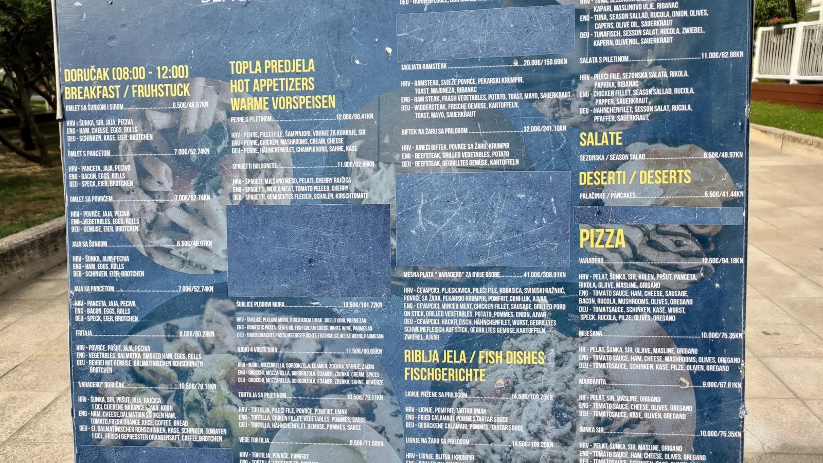 Ceny jídel v restauracích. Baška, Krk, Rijeka. Chorvatsko. (9. 6. 2024)