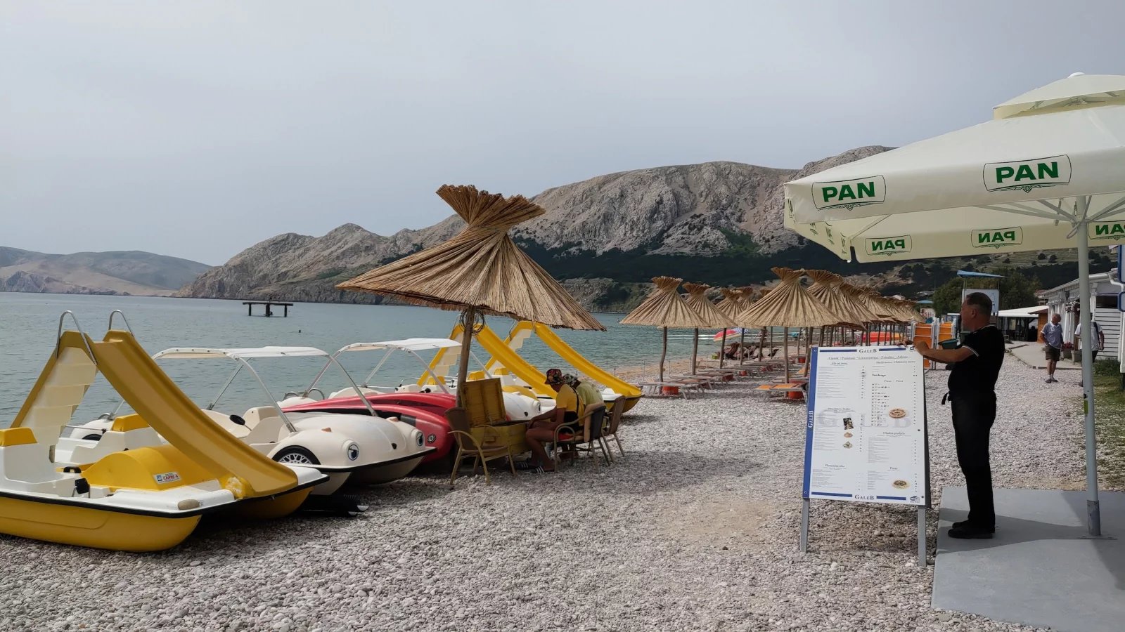 Ceny jídel v restauracích. Baška, Krk, Rijeka. Chorvatsko. (9. 6. 2024)