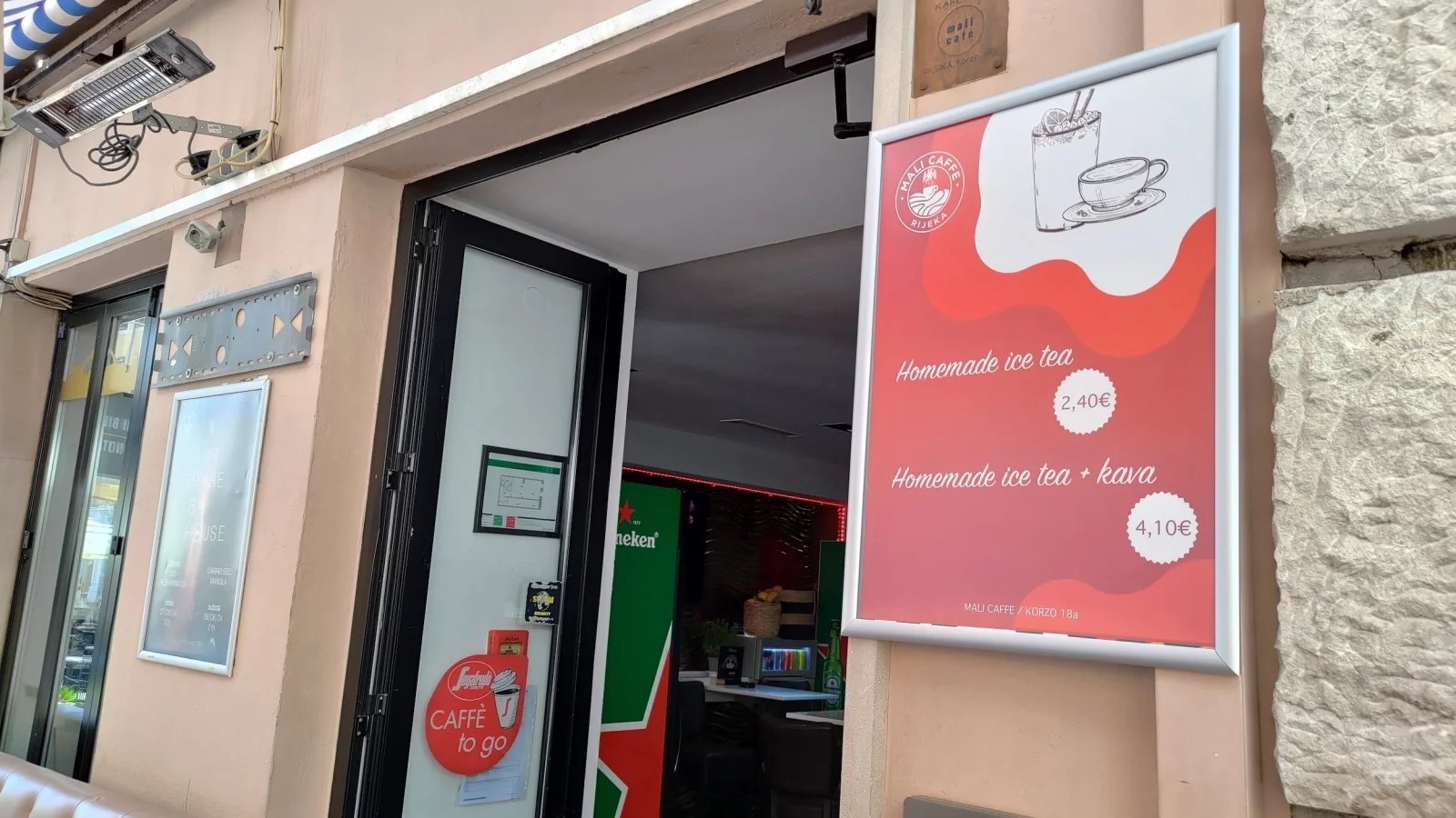 Ceny jídel v restauracích. Baška, Krk, Rijeka. Chorvatsko. (9. 6. 2024)