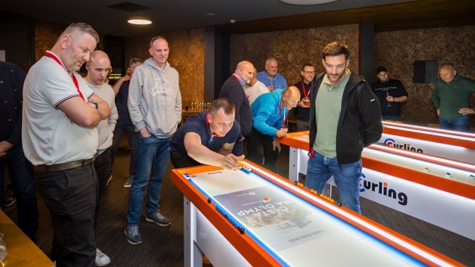 Obrazem: 100Mega se rozjela za partnery, přivezla obsah i zábavu