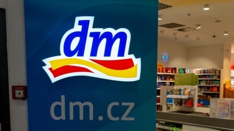 Plošné zlevňování místo akčních letáků. Drogerie dm mění cenovou strategii