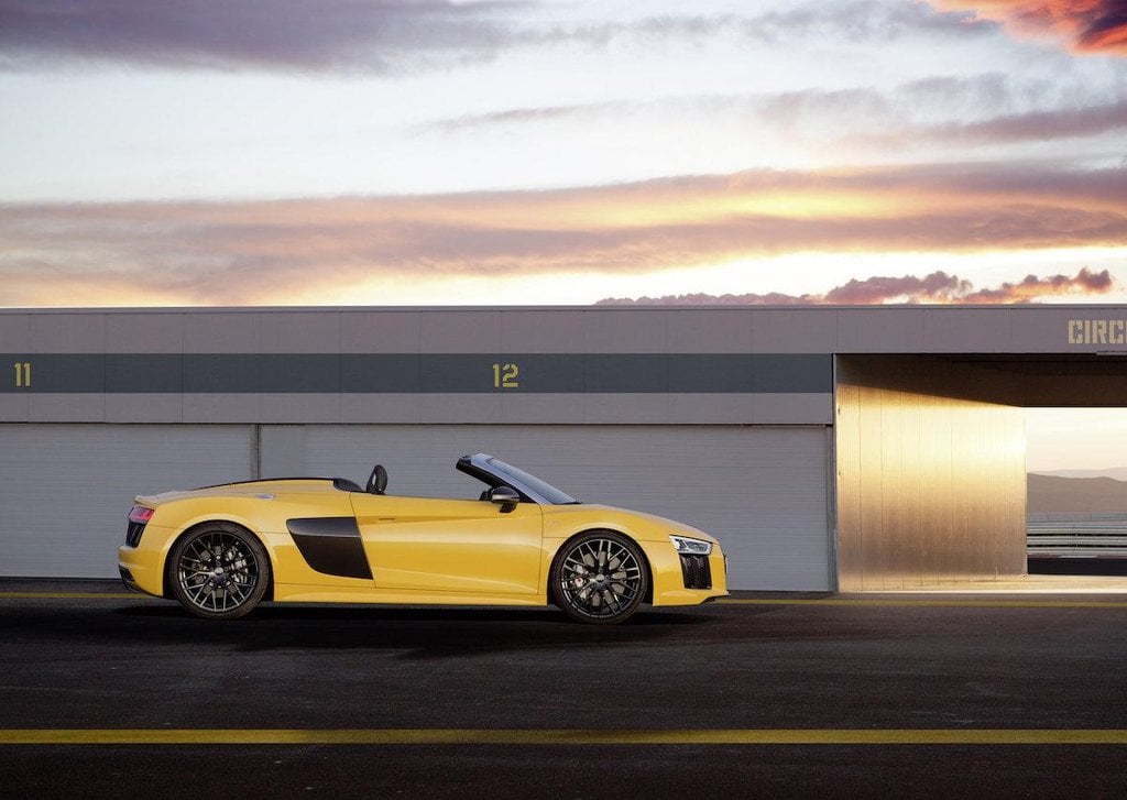 2016-06-audi-r8-spyder-v10-1.jpg