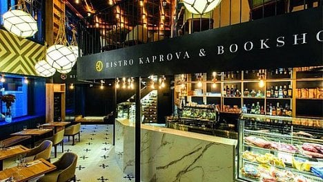 Náhledový obrázek - Bistro Kaprova: večeře v knihkupectví