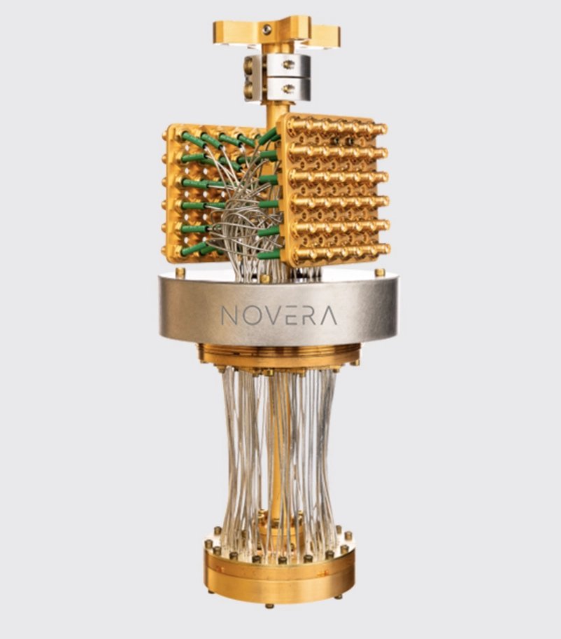 Experimentální kvantový počítač Novera s 9 qubity