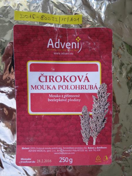 Čiroková mouka polohrubá. Kategorie: Nebezpečné potraviny. Nevyhovující parametr: atropin, skopolamin. V mouce byly zjištěny zdraví nebezpečné alkaloidy - atropin a skopolamin. Tyto látky nesmějí být v potravinách přítomny. Distributor: ADVENI MEDICAL, Brno. Místo kontroly: Michal Krejčí, Opava