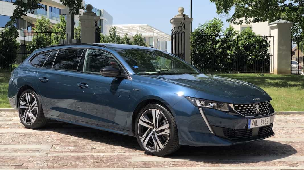 Peugeot 508 SW dorazil na český trh. Má bezrámová okna a sedadla s německým certifikátem