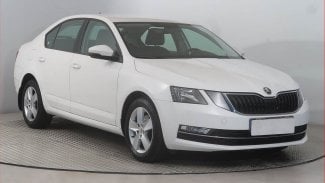 Náhledový obrázek - Nová auta jsou pro běžné lidi zcela nedostupná. Data ale ukazují, že i v segmentu ojetin do 250 tisíc je hodně z čeho vybírat