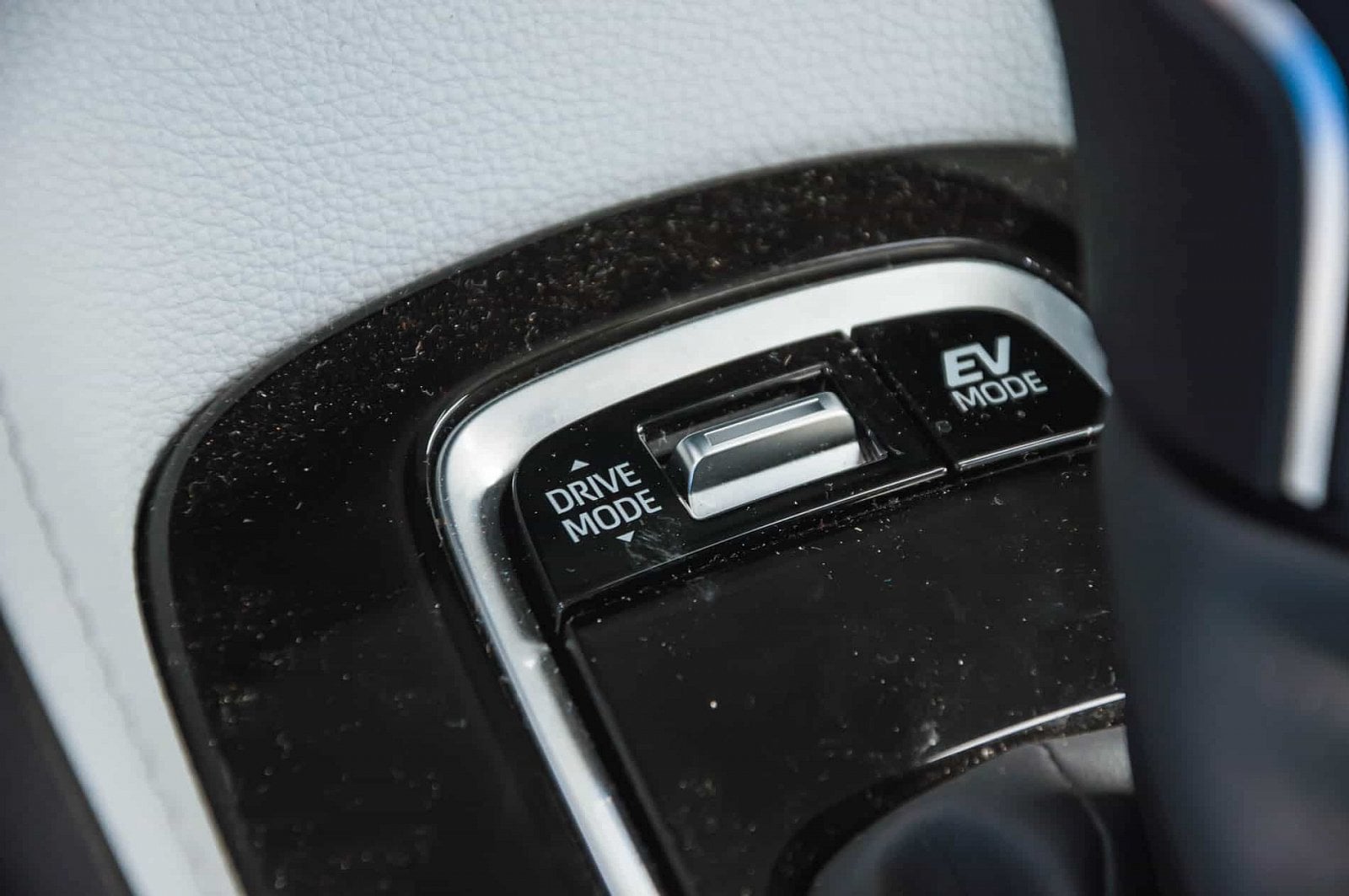 2019-07-toyota-corolla-touring-sports-19-of-29.jpg