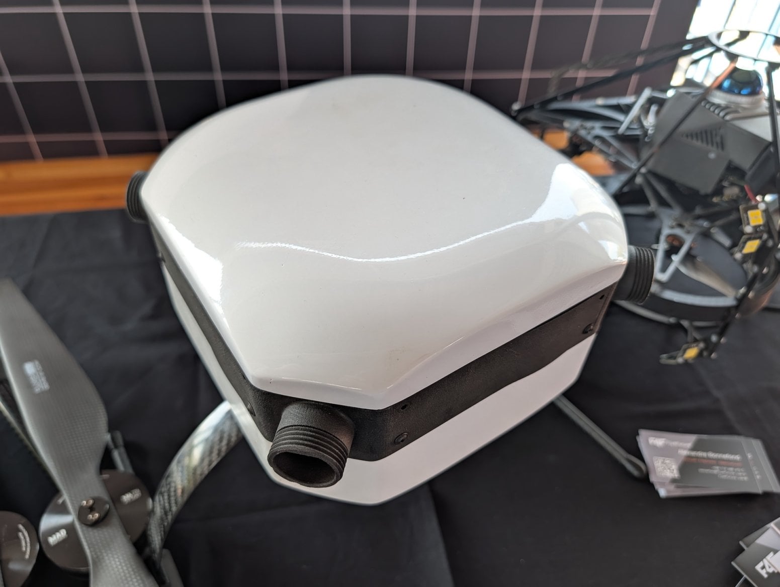 České drony RoboCore, RoboFly a RoboAid od Fly4Future