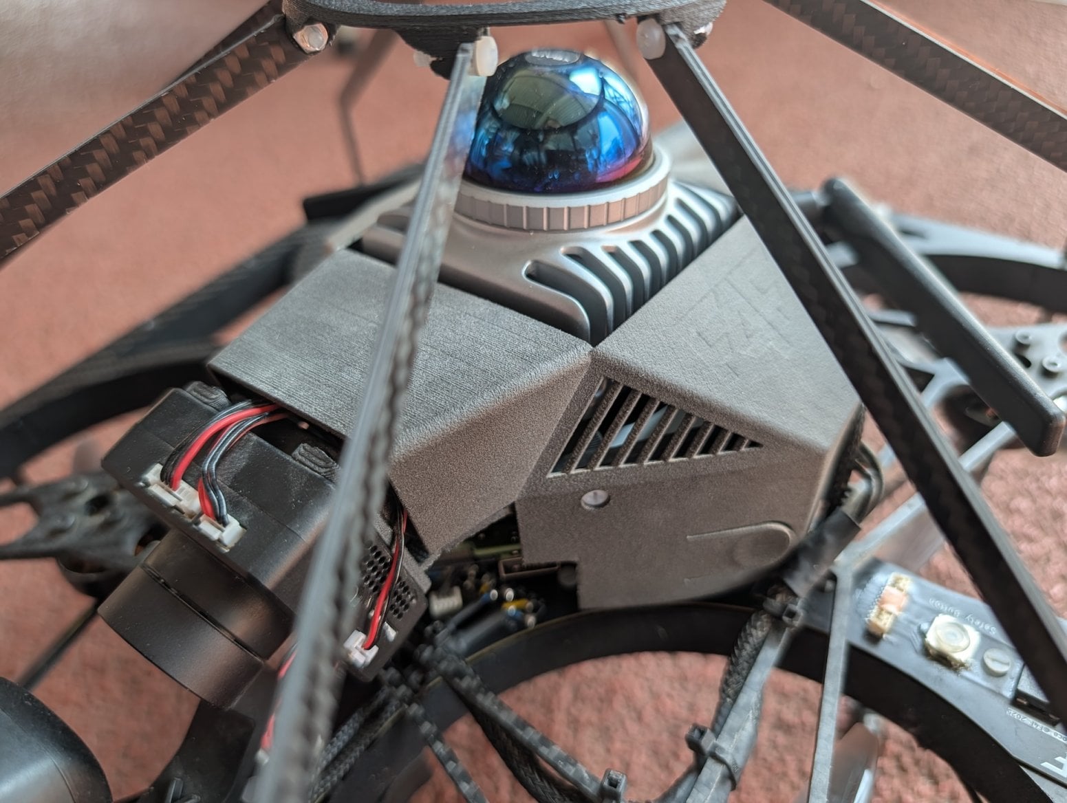 České drony RoboCore, RoboFly a RoboAid od Fly4Future