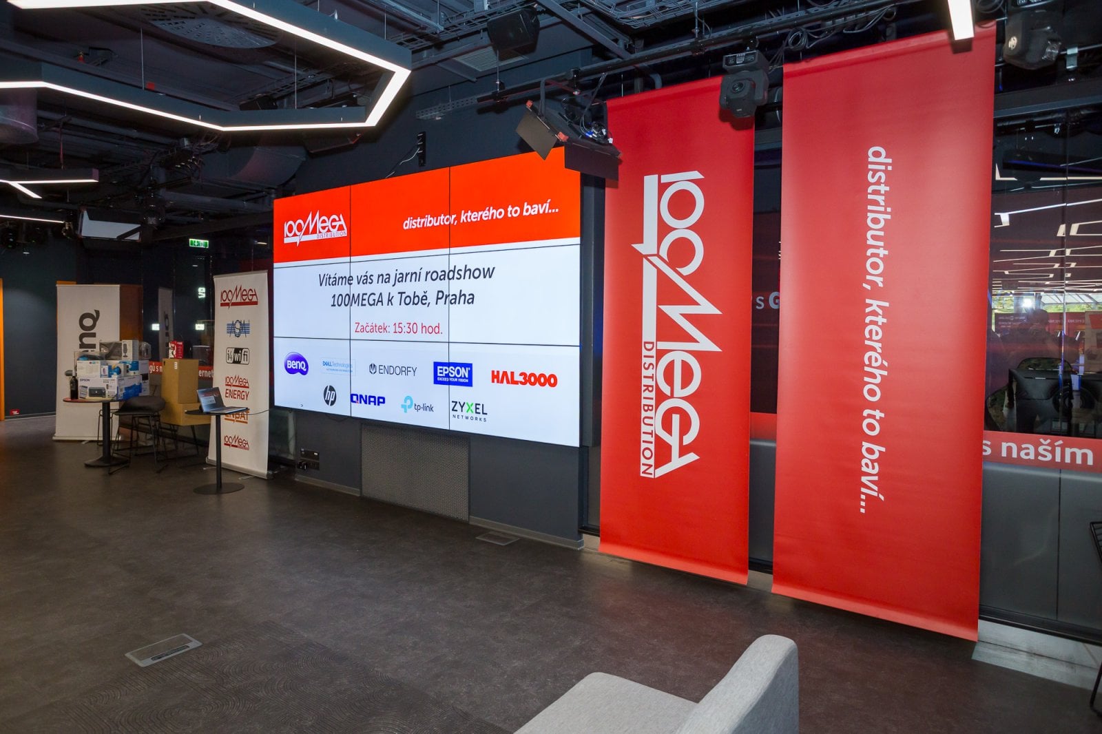 100MEGA přenesla svou roadshow do světa gaming technologií a záž