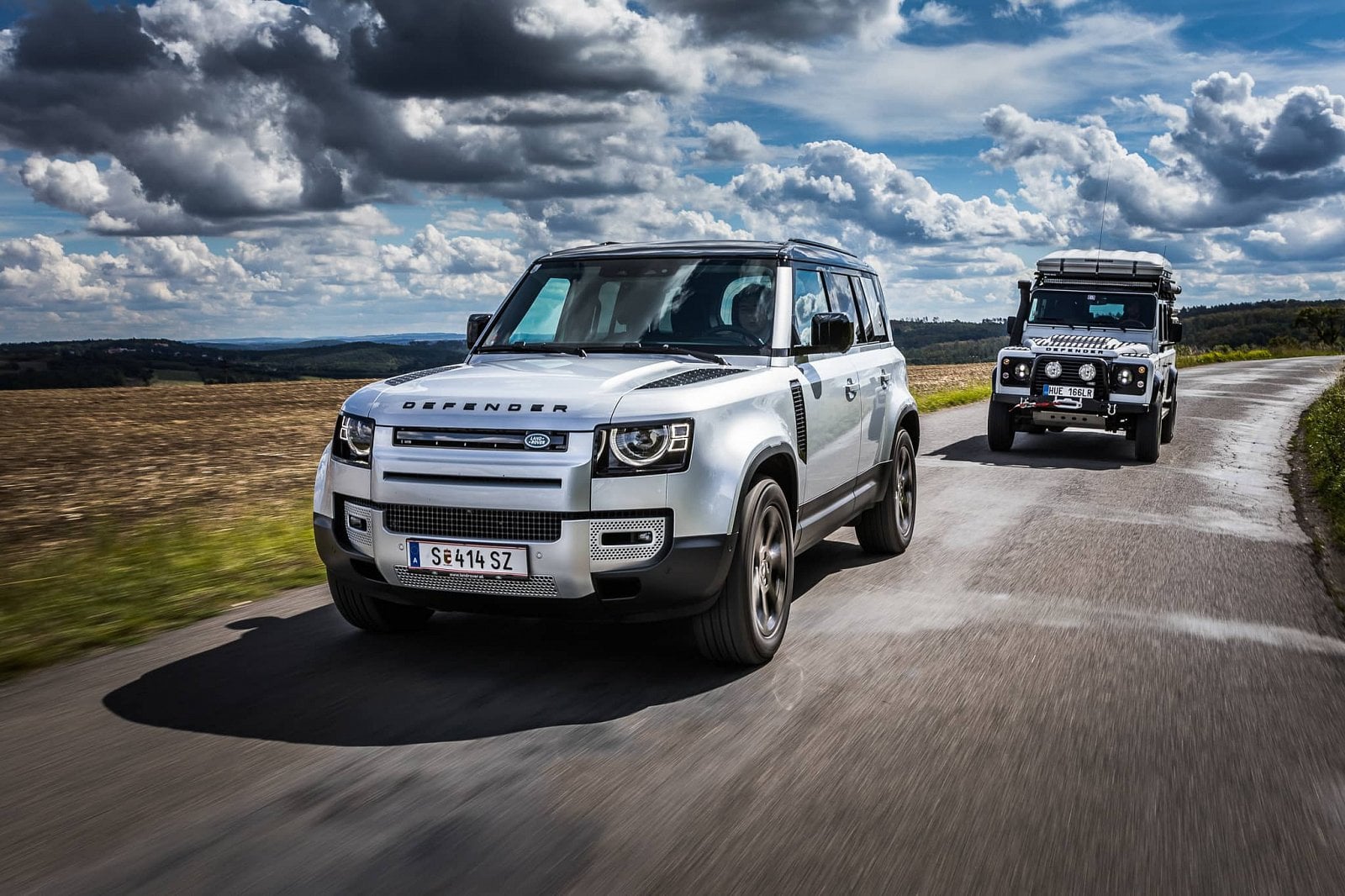 2020-10-lr-defender-a-predchudci-20.jpg