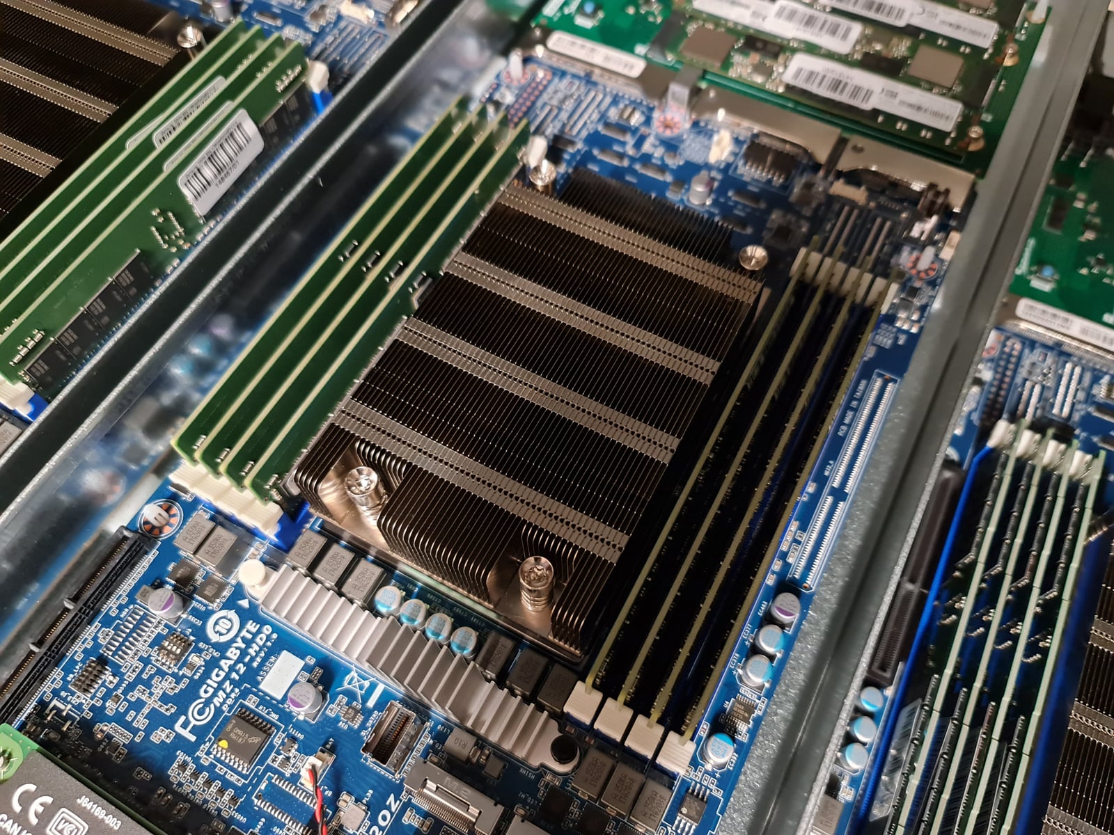 Montovna: Seznam a jeho výroba vlastních serverů